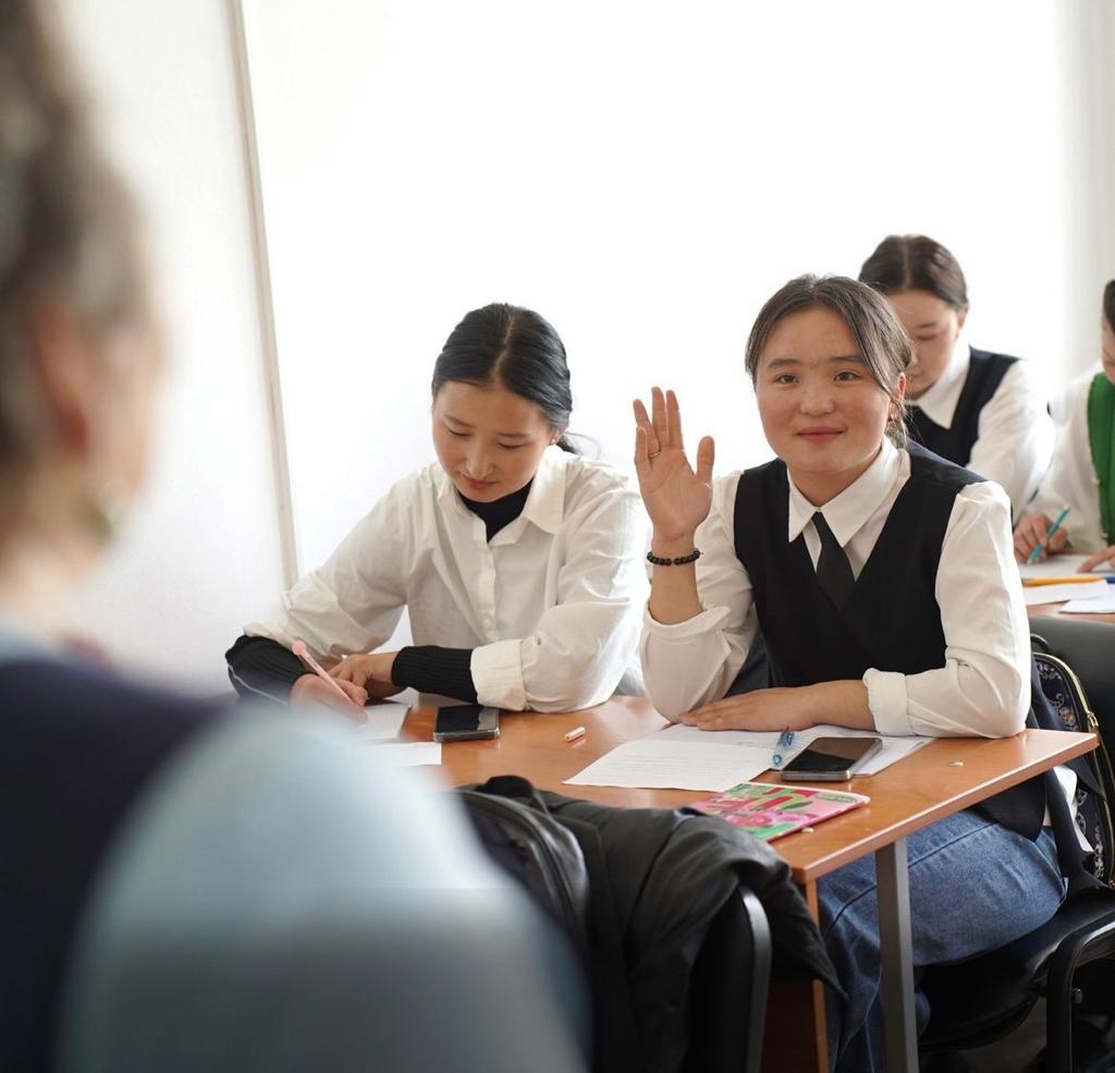 To enter the university, a Russian language course is held for foreign citizens of Kazakh nationality