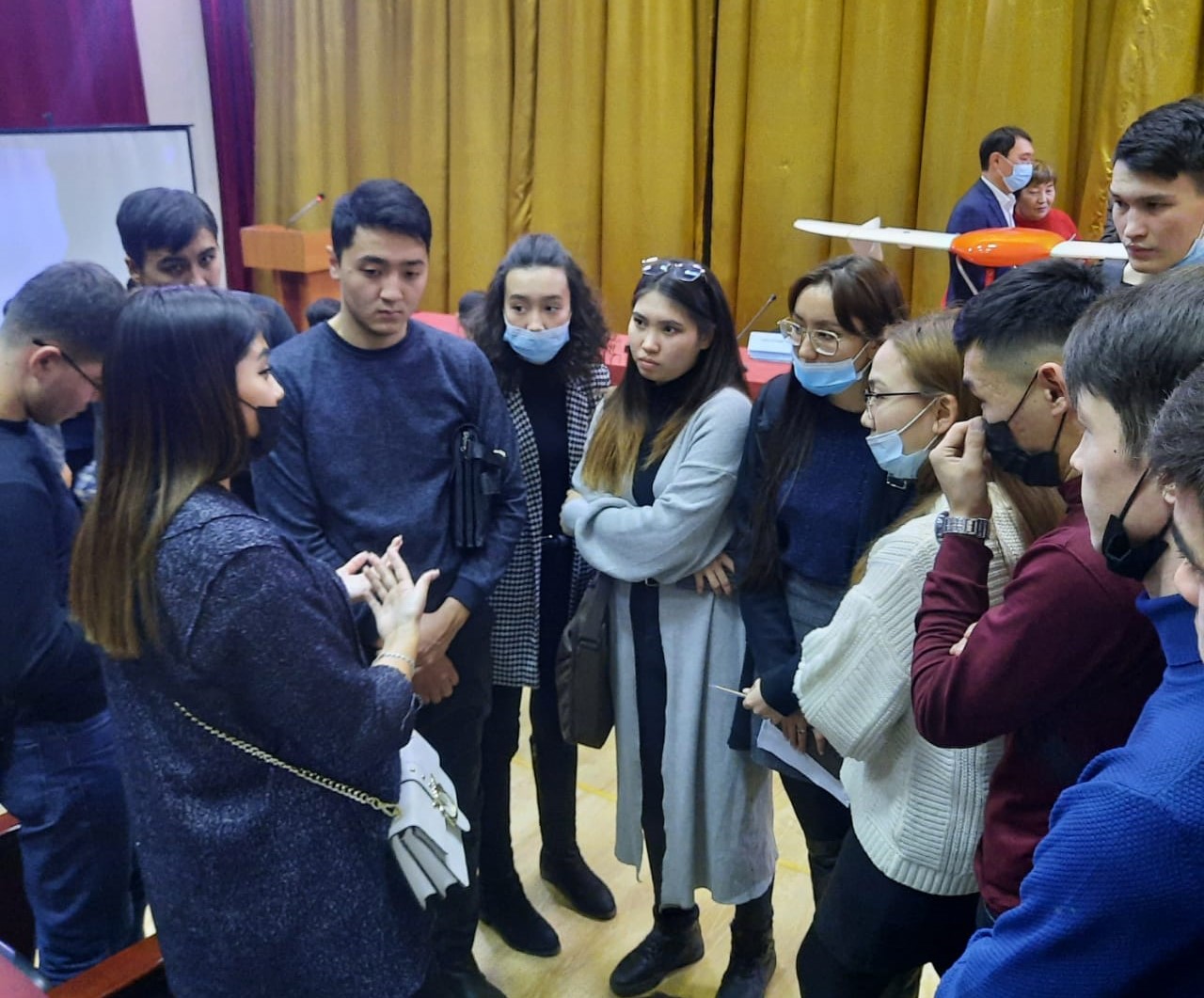 «Біз таңдаймыз, бізді таңдайды» тақырыбында жұмыс берушілермен кездесу